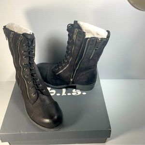 R.b.l.s lace up boots NWT